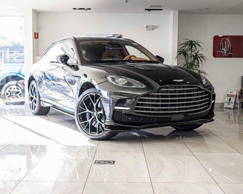 2026 Aston Martin DBX