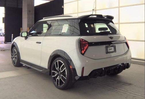 White Metallic 2026 MINI Hardtop SIGNATURE PLUS