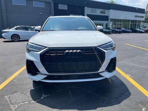 2021 Audi Q3 45 S line Premium