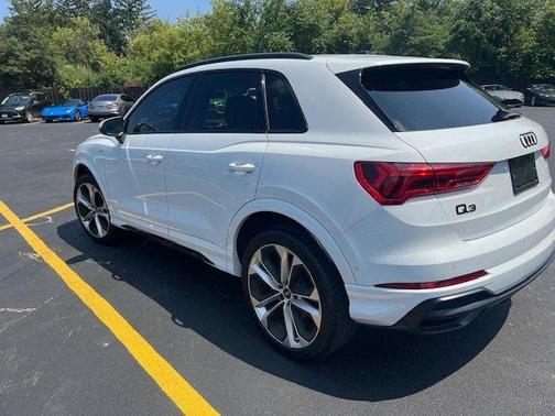 2021 Audi Q3 45 S line Premium