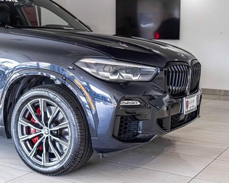 2021 BMW X5 M50i