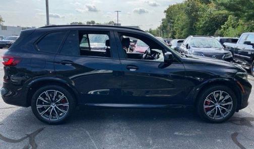 2021 BMW X5 M50i