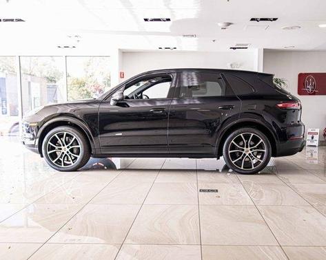 2022 Porsche Cayenne S Platinum Edition