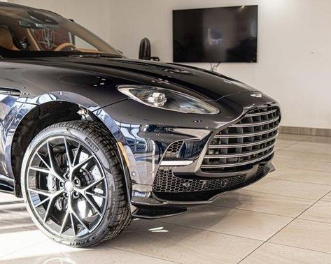 2026 Aston Martin DBX 707