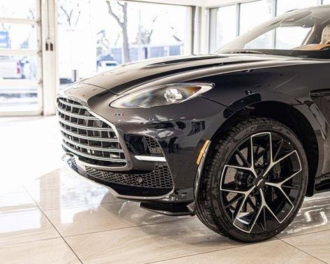 2026 Aston Martin DBX 707