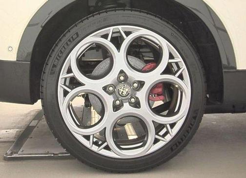 2024 Alfa Romeo Tonale Veloce