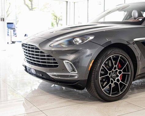 2021 Aston Martin DBX Base