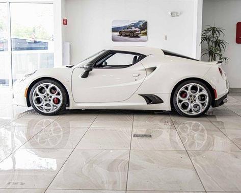 2016 Alfa Romeo 4C Base