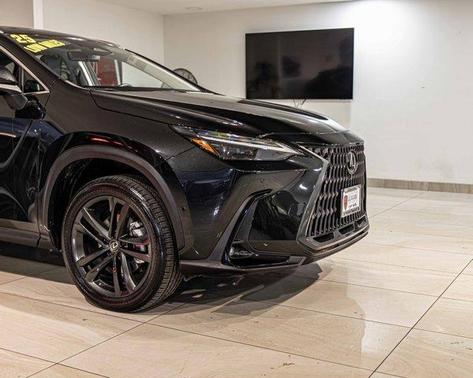 2025 Lexus NX 450h+ Luxury