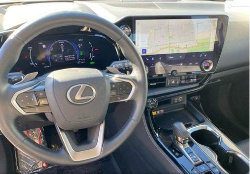 2025 Lexus NX 450h+ Luxury