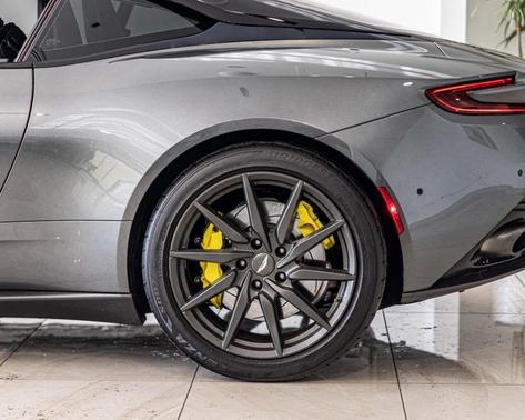 2020 Aston Martin DB11 V8