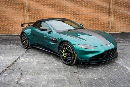 2023 Aston Martin Vantage 