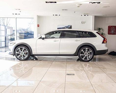 2023 Volvo V90 Cross Country B6 Ultimate