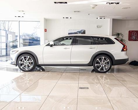 2023 Volvo V90 Cross Country B6 Ultimate