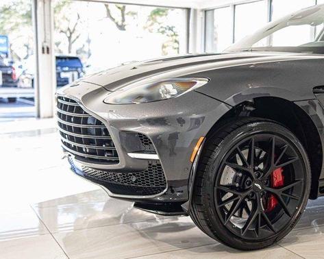 2026 Aston Martin DBX 707