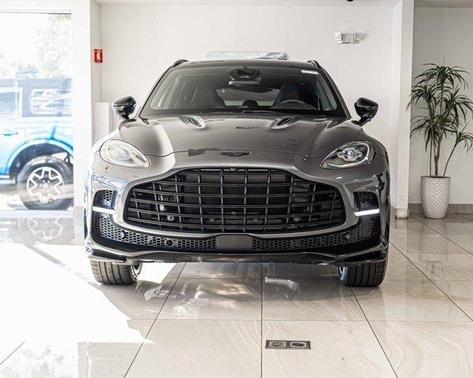 2026 Aston Martin DBX