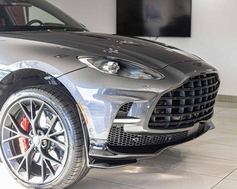 2026 Aston Martin DBX