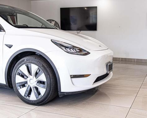 White 2021 Tesla Model Y Long Range