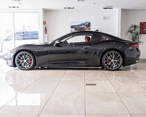 2024 Maserati GranTurismo Modena