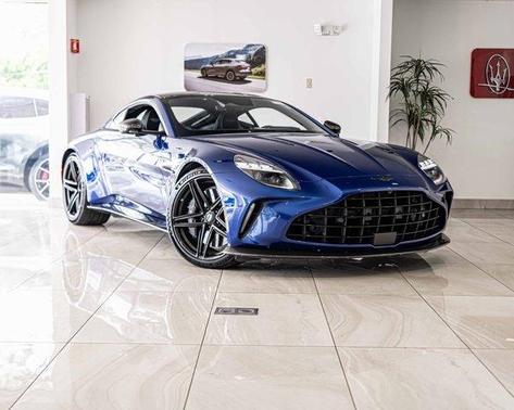 2025 Aston Martin Vantage Base