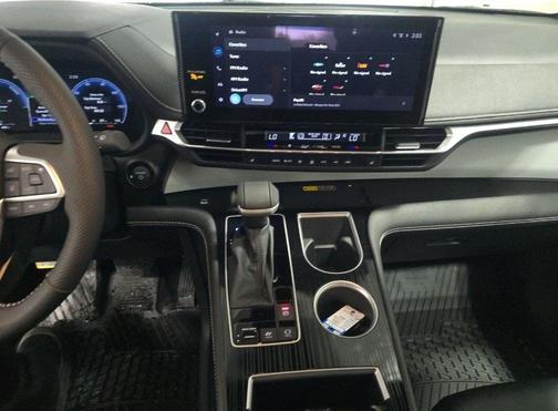 2025 Toyota Sienna XSE