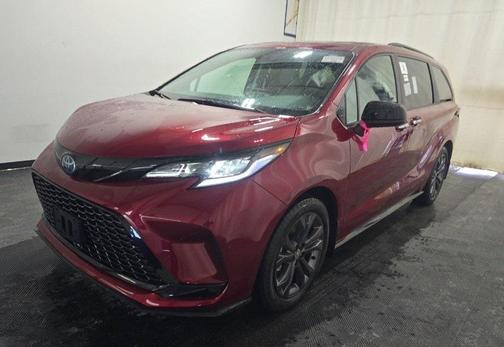 2025 Toyota Sienna XSE