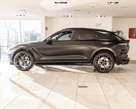 2025 Aston Martin DBX 707