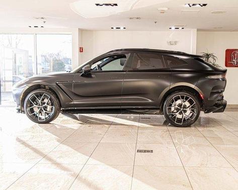 2025 Aston Martin DBX 707