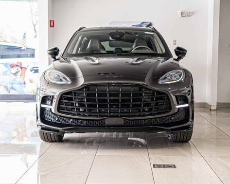 2025 Aston Martin DBX 707