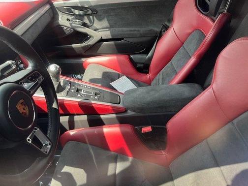 2020 Porsche 718 Spyder Base