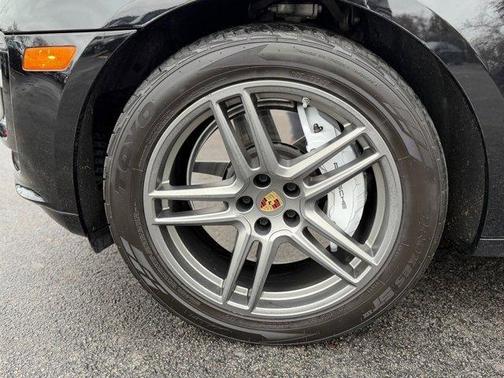 2021 Porsche Macan Turbo