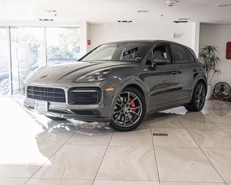 2021 Porsche Cayenne GTS