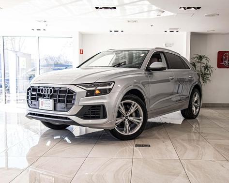 2022 Audi Q8 55 Premium