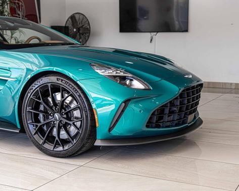 2025 Aston Martin Vantage Base