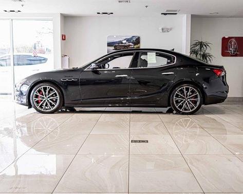 2023 Maserati Ghibli Modena Q4