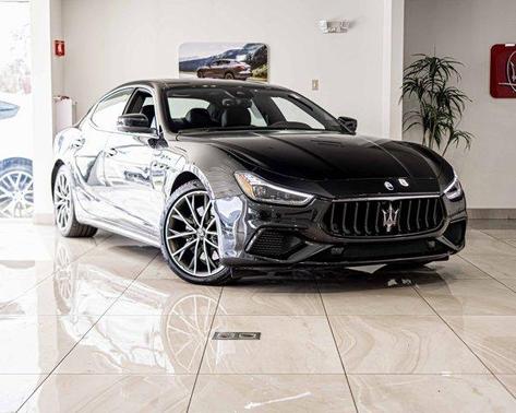 2023 Maserati Ghibli Modena Q4