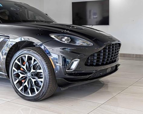 2021 Aston Martin DBX Base