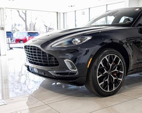 2021 Aston Martin DBX Base