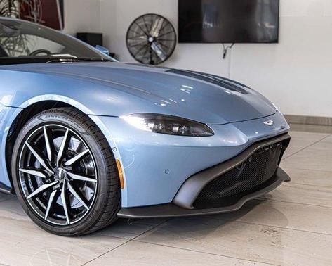 Q Frosted Glass Blue 2020 Aston Martin Vantage Base
