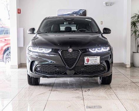 2025 Alfa Romeo Tonale Base