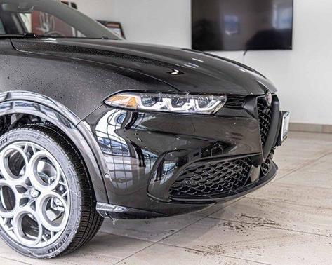 2025 Alfa Romeo Tonale Base