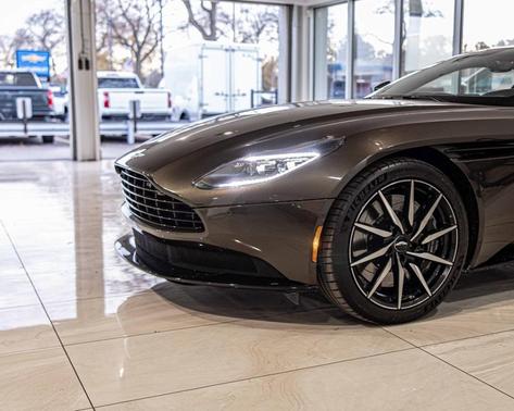 2018 Aston Martin DB11 V8