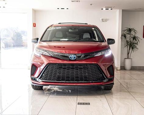 2025 Toyota Sienna XSE