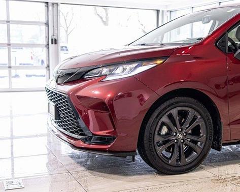 2025 Toyota Sienna XSE