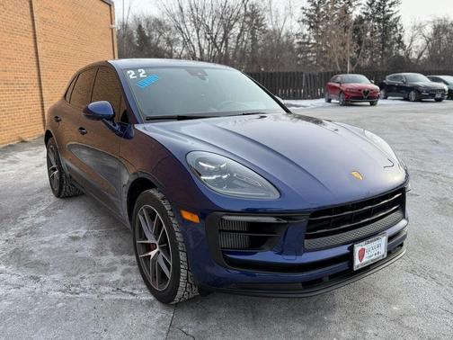2022 Porsche Macan S