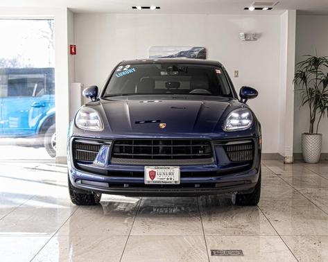 2022 Porsche Macan S