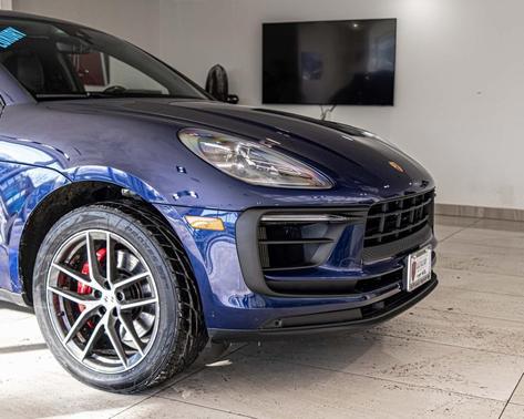 2022 Porsche Macan S