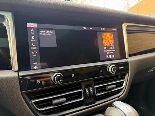 2022 Porsche Macan S