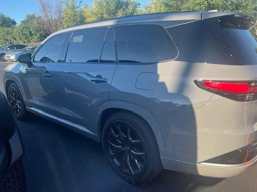 2024 Lexus TX 500h Luxury