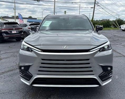 2024 Lexus TX 500h Luxury